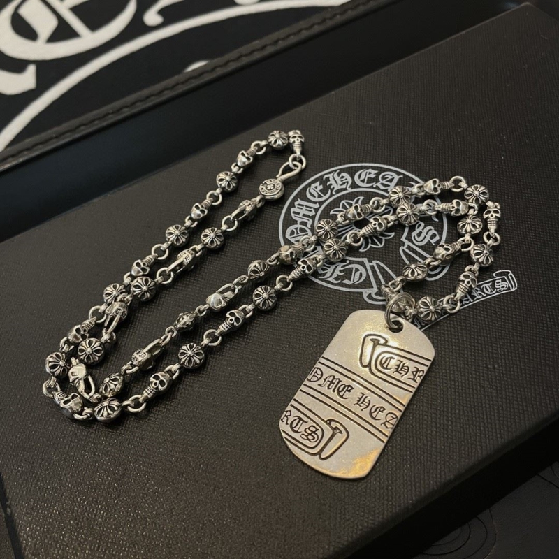 Ch*0me He**ts necklaces